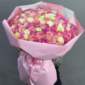 Букет из 151 кенийской розы микс (40 см) в Лобне