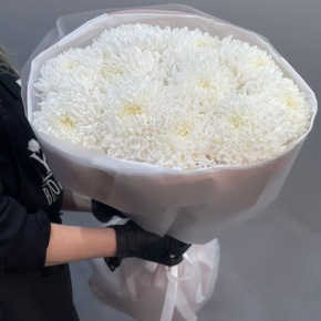 Букет из 11 белых хризантем  в Лобне