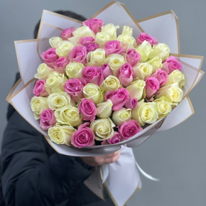 Букет из 51 розы микс  (40 см) в Лобне
