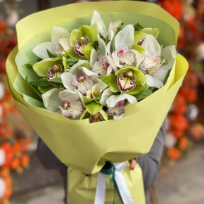 Букет "Бруклин" из орхидей и альстромерий в Лобне