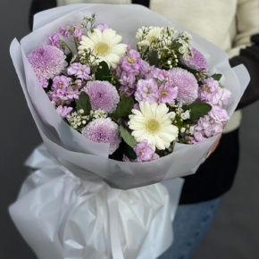 Букет "Мечты сбываются" из хризантем Момоко, ароматных маттиол, хамелациума и гербер в Лобне