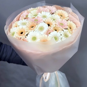 Букет "Гера" из 25 гербер в Лобне