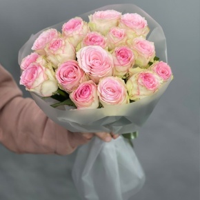 Букет из 17 роз Кения (40 см) в Лобне
