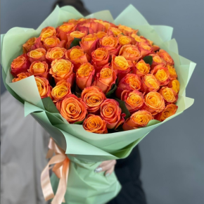 Букет из 71 огненной розы (40 см) в Лобне