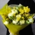 Букет из ранункулюсов и мимозы в Лобне