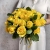 Букет из 25 лимонных роз с рускусом (40 см) в Лобне Букет из 25 лимонных роз с рускусом (40 см) в Лобне