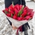 Букет 27 красных тюльпанов в Лобне